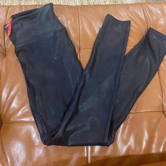 SPANX Faux leather Leggings Sz M - Picture 3 of 7